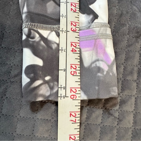 Lululemon Define Jacket Nulu, Throwback Print, Pre-Owned, Size 14 Women's Multi - Picture 5 of 8